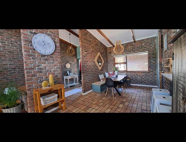 4 BEDROOM HOUSE FOR SALE IN DORMEHLS DRIFT